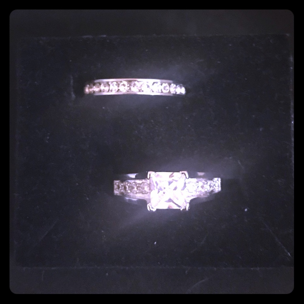 NIP Princess Cut Platinum Plated CZ Set Size 7.5